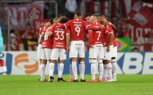 Odair fecha treino do Internacional e mantém mistério sobre Guerrero