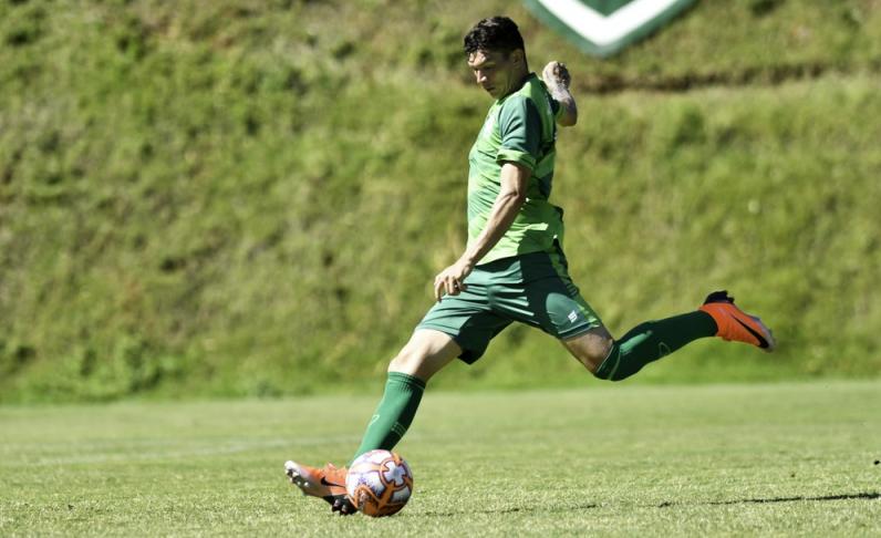 Série B: Diretor confirma afastamento de atacante, que deve deixar o América-MG