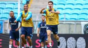 Série B: Criciúma se aproxima de zagueiro do Inter e aguarda por atacante do Grêmio