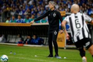 Treinador confirma Atlético-MG alternativo contra a Chapecoense