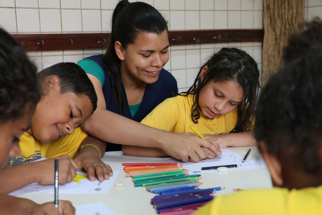 Durante as férias escolares, os atendidos pelo programa Criança: Futuro no Presente! podem optar por continuar participando das atividades oferecidas pela LBV