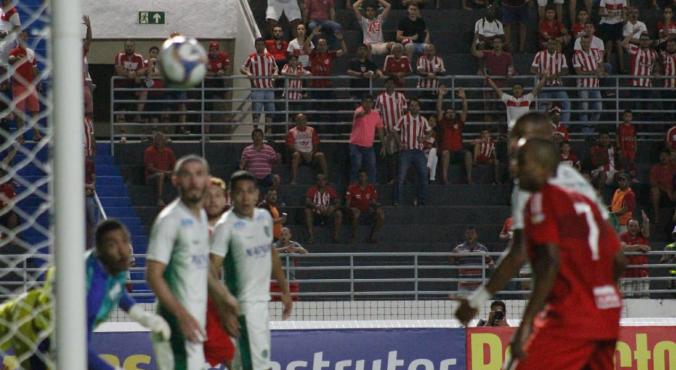 CRB buscou logo o segundo gol. Foto: Douglas Araújo - CRB