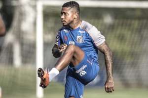 Após saída de Rodrygo, Marinho herda a camisa 11 no Santos