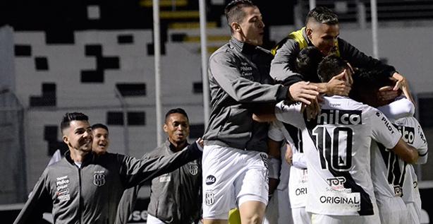 Ponte Preta começou melhor. Foto: Álvaro Jr