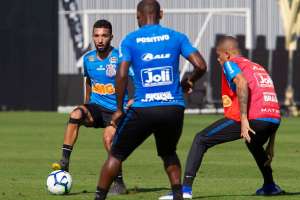 Corinthians x CSA - Com retornos e reestreias, Timão é favorito em casa