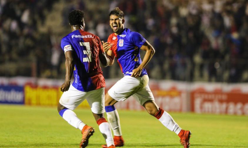 Paraná 2 x 1 Bragantino – Tricolor freia Massa Bruta e encosta no G4 da Série B