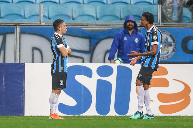Herói em vitória do Grêmio, Pepê exalta Everton e promete seguir trabalhando