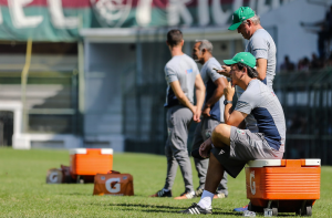 Fluminense busca encerrar jejum de quatro jogos em confronto direto com o Ceará