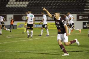 Copa Paulista: Treinador da Ferroviária valoriza comprometimento em campanha 100%