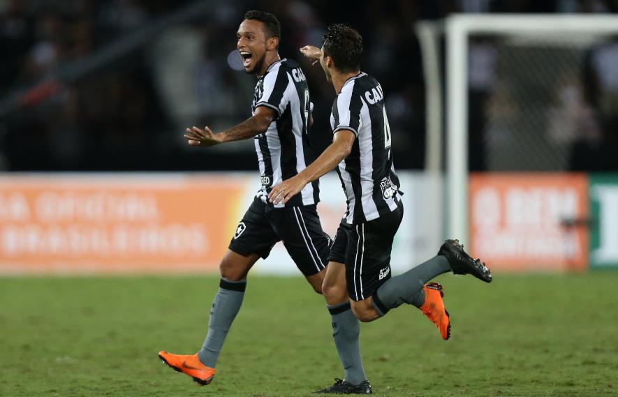 Gilson foi um dos destaques do Botafogo