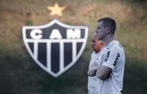Aposentado, Adílson começa a trabalhar como auxiliar técnico no Atlético-MG