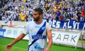 Copa Paulista: Por cotovelada, atacante do Taubaté pega gancho de dois jogos