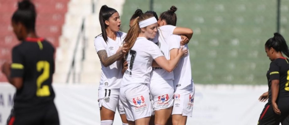 Atleta do Sport e técnica do Santos denunciam ‘descaso’ no futebol feminino