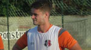 Série C: Volante estreante do Santa Cruz faz e recebe elogios de Milton Mendes