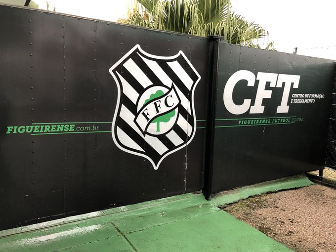 Clube da Série B antecipa cotas na CBF e paga uma parte dos salários atrasados