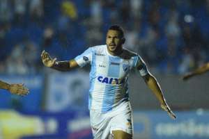 Série C: Pretendido pelo Guarani, atacante do Londrina acerta com o Juventude