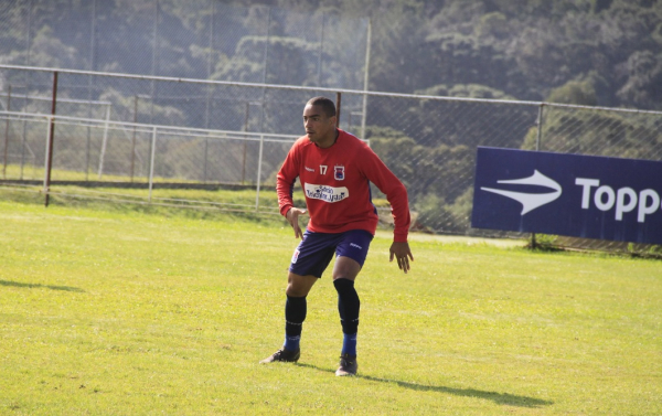 Série B: Artilheiro do Paraná na temporada tem volta confirmada contra o Brasil-RS
