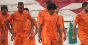 Série C: Santa Cruz deve ter mudanças e estreias contra o Sampaio Corrêa