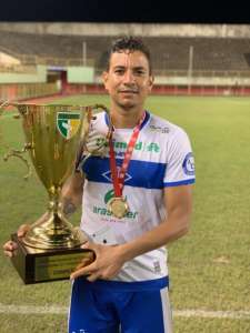 Série C: Meia e atacante pedem dispensa e deixam o Atlético Acreano