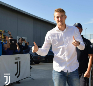 Juventus confirma a contratação do zagueiro holandês De Ligt por R$ 361 milhões
