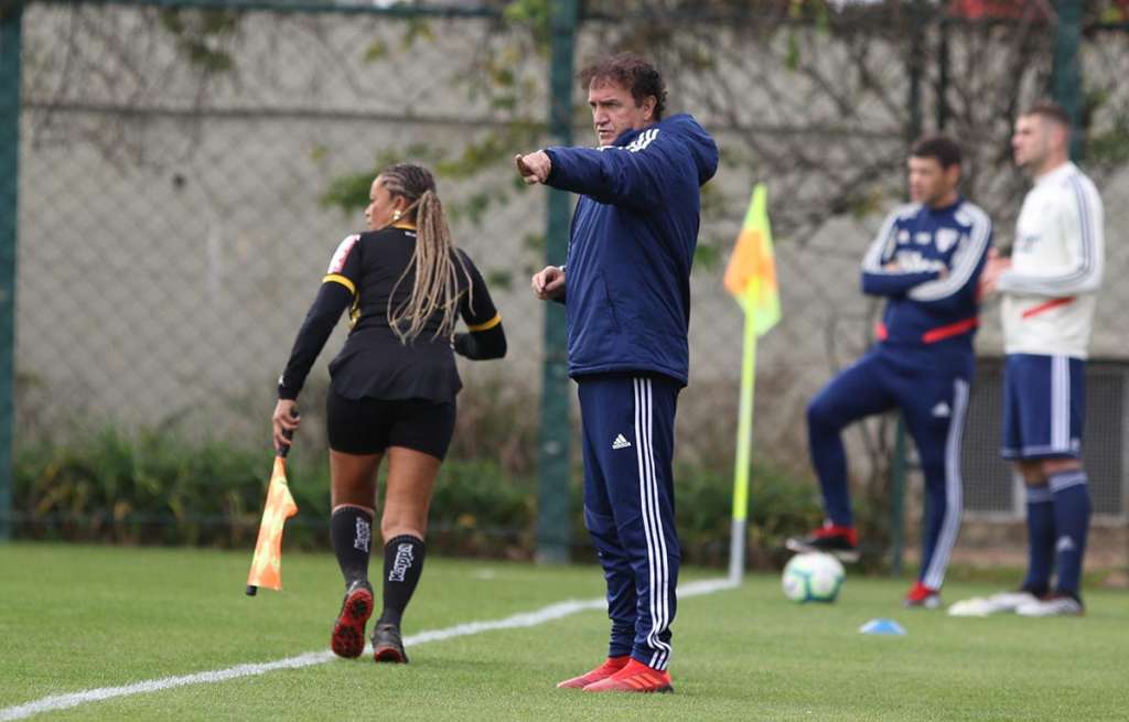 Cuca mantém projeto no São Paulo e analisa jogadores campeões da Copa SP