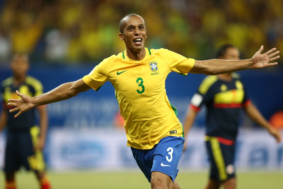 Sem contrato com a Inter, Miranda reafirma desejo de defender time da Série B