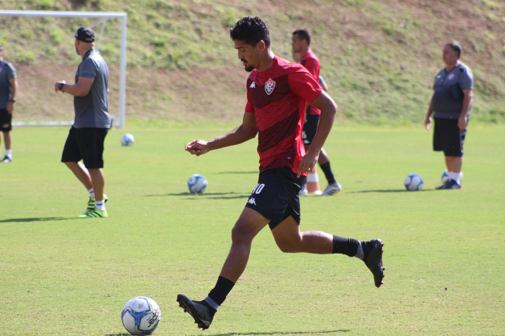 Vitória x Criciúma – Em momentos distintos, equipes se enfrentam na Série B