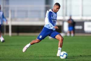 Herói da classificação, atacante comemora retorno do bom futebol ao Grêmio
