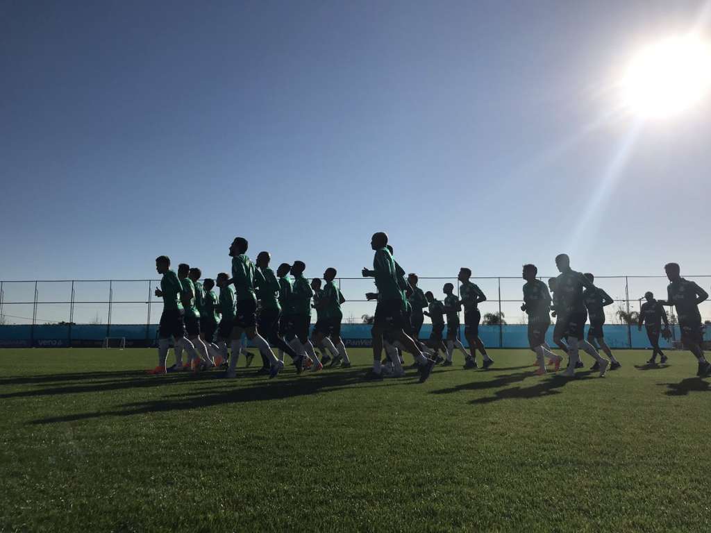 Especialista em pontos corridos, Palmeiras vira coadjuvante em mata-matas