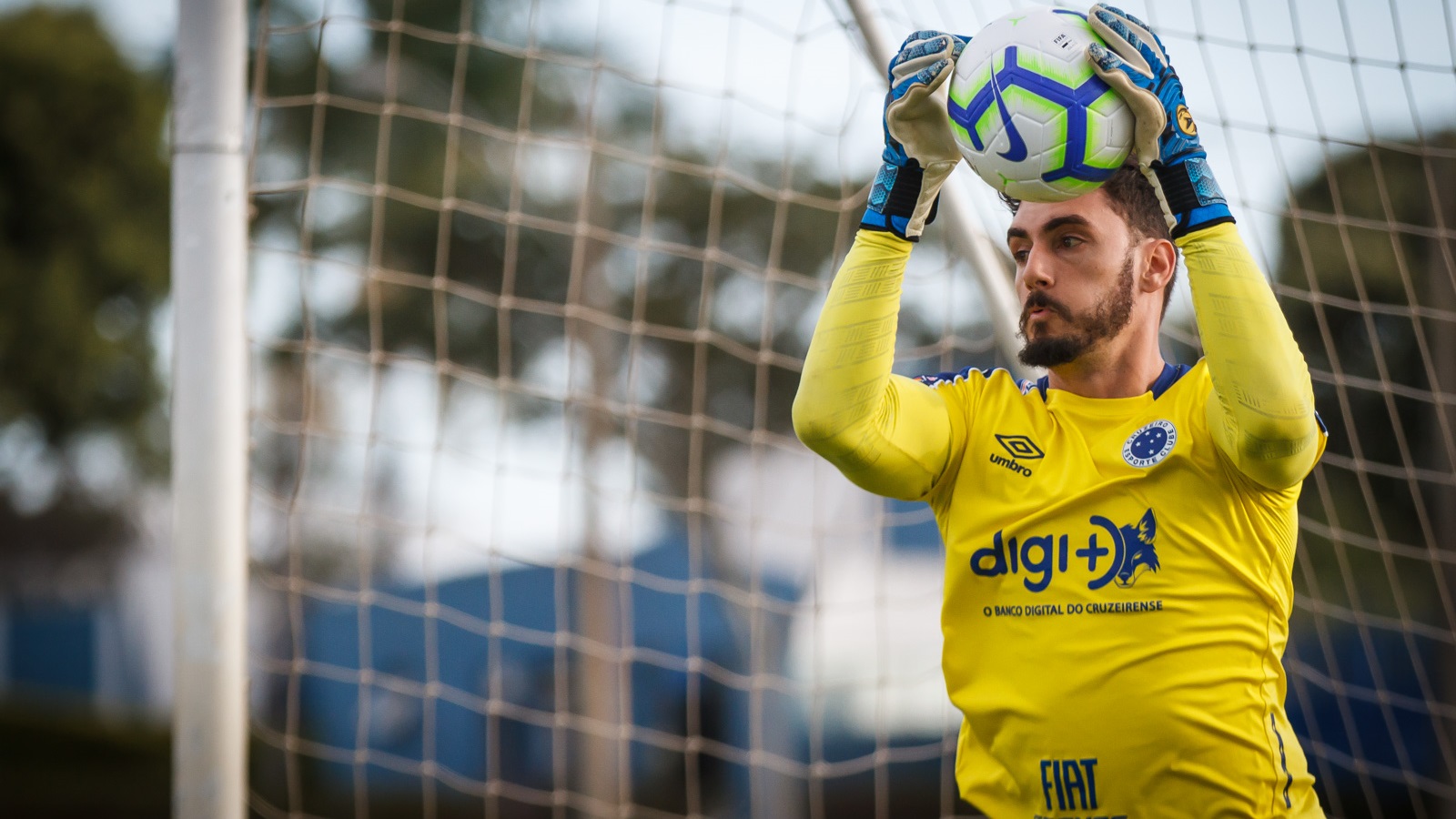 Rafael crê que falta de entrosamento não vai atrapalhar o Cruzeiro em Salvador