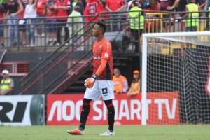 Série B: Goleiro do Brasil despista sobre propostas: 