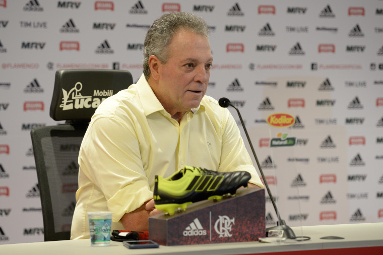 Técnicos têm problemas após carreira de jogador, alerta cardiologista