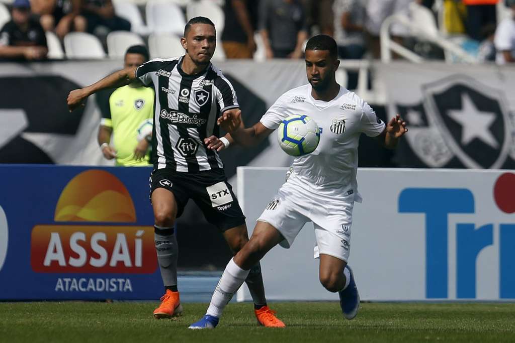 Barroca projeta evolução do Botafogo após assumir culpa por derrota do time