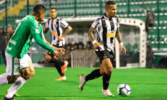 Chapecoense quer aprontar no Morumbi