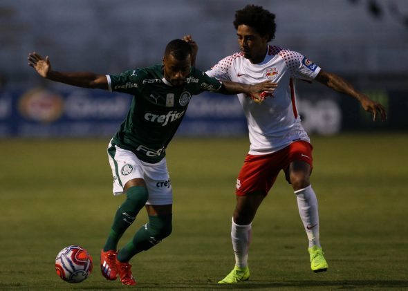 Após acertar com meia, Fortaleza anuncia atacante liberado pelo Palmeiras