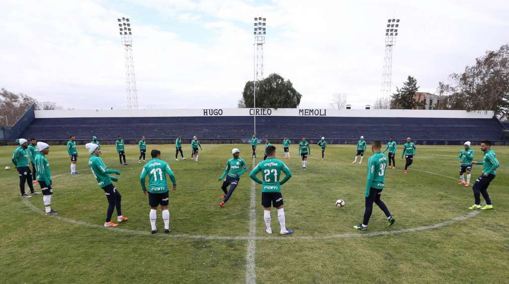 Palmeiras visita Godoy Cruz pela Libertadores e tenta superar turbulência