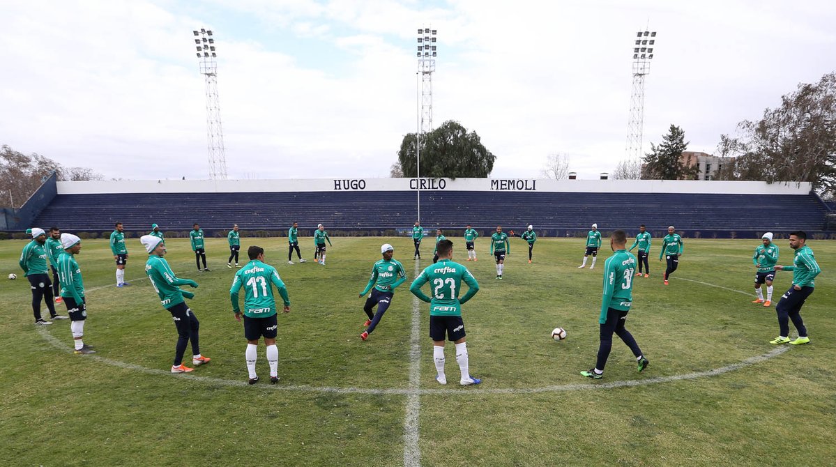 Palmeiras visita Godoy Cruz pela Libertadores e tenta superar turbulência