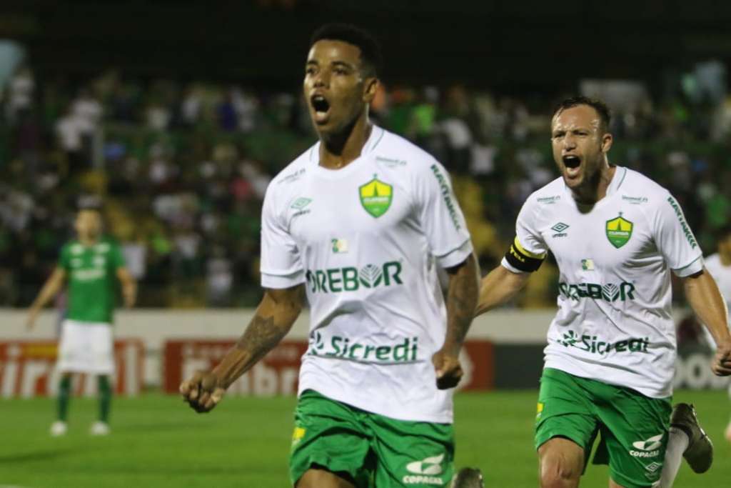 Cuiabá vence Guarani, no Brinco de Ouro, e afunda rival na Série B - AssCom Dourado