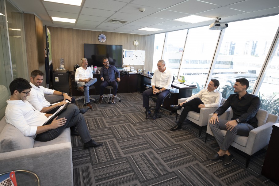 Após Copa América, Tite retoma observação de jogos na Libertadores e Brasileirão