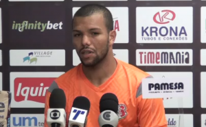 Série C: Vitão diz que elenco do Santa Cruz não foge da responsabilidade