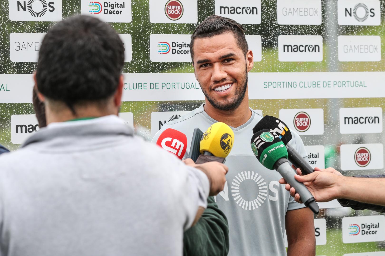 Após entrave com Diego Costa, Flamengo mira atacante do Sporting, de Portugal