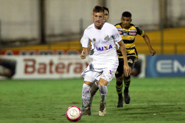 Santos confirma a contratação de zagueiro destaque na Copa São Paulo