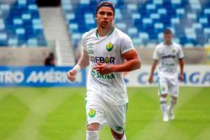 Atacante sequer estreia por time da Copa Paulista e já anuncia saída