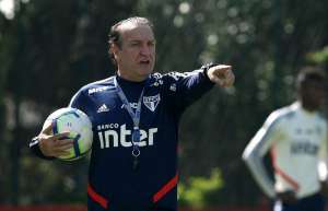 São Paulo finaliza preparação com treino fechado e viaja ao Rio para quebrar tabu