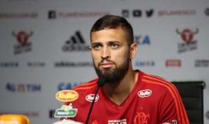 Flamengo deve perder zagueiro revelado na Gávea para o Milan