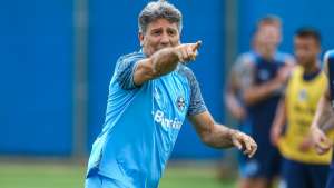 Renato encaminha time reserva do Grêmio em coletivo visando jogo contra o CSA