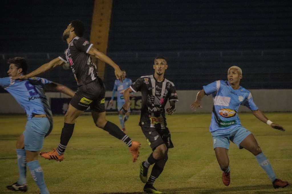Marília e Rio Branco ficam no empate por 1 a 1 (Foto: Matheus Dahsan)