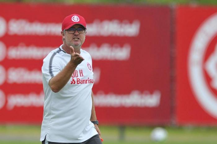 Sem Sobis à disposição, Odair fecha único treino do Inter para enfrentar o Ceará 2 0002050404075 img
