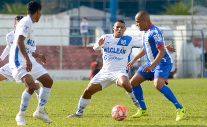 Nacional e Taubaté: equilíbrio. Foto: Bruno Castilho  