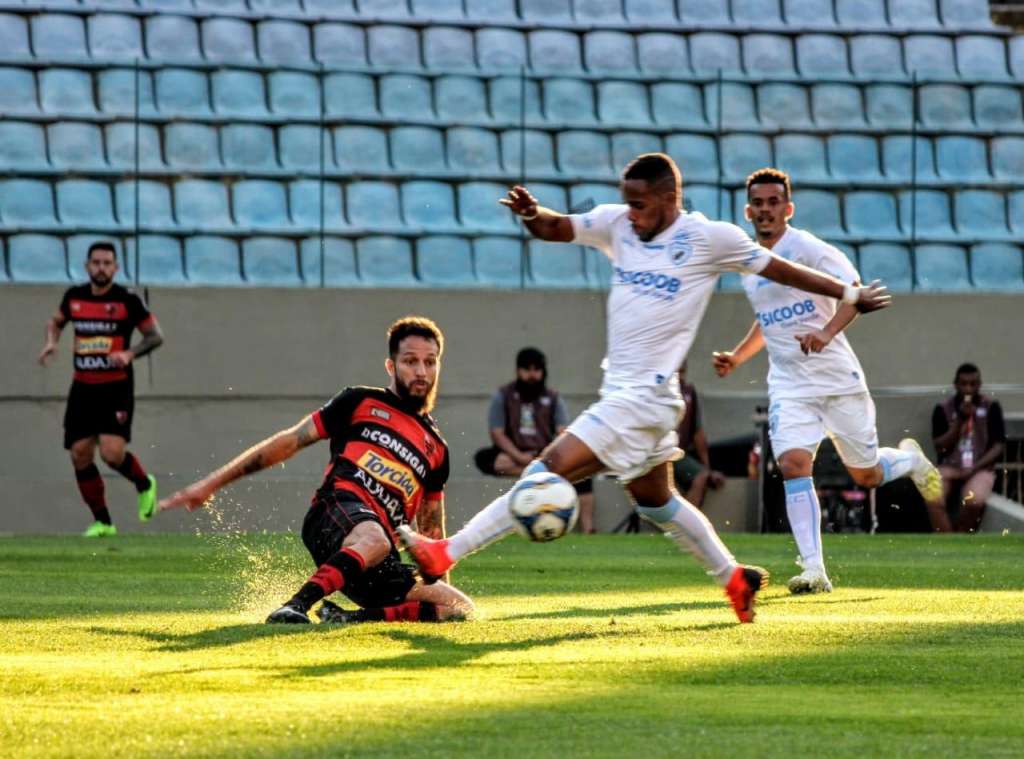 Oeste 1 x 0 Londrina - Gol no final faz Rubrão dar salto na tabela 2 0002050404186 img